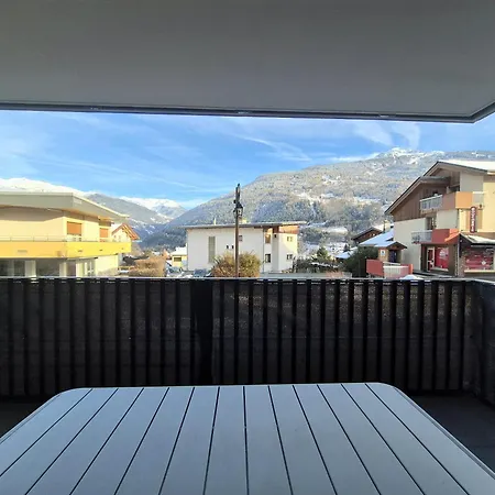 2p Centre, Balcon & Parking *